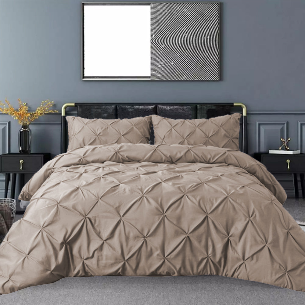 LUXURY PINTUCK DUVET COVERS SET - 8 PIECES ( natural )