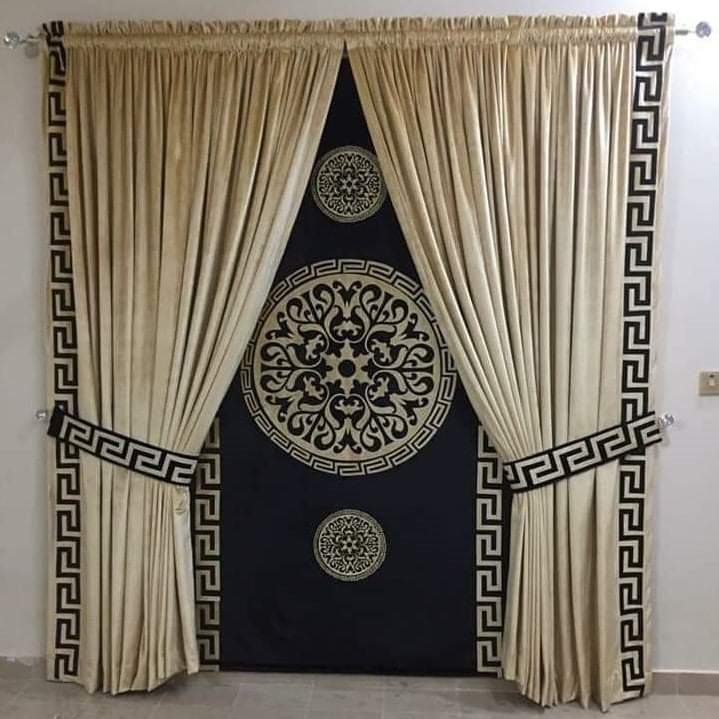 Luxury velvet fabric Blind & Curtain Set ( Black & Cream )