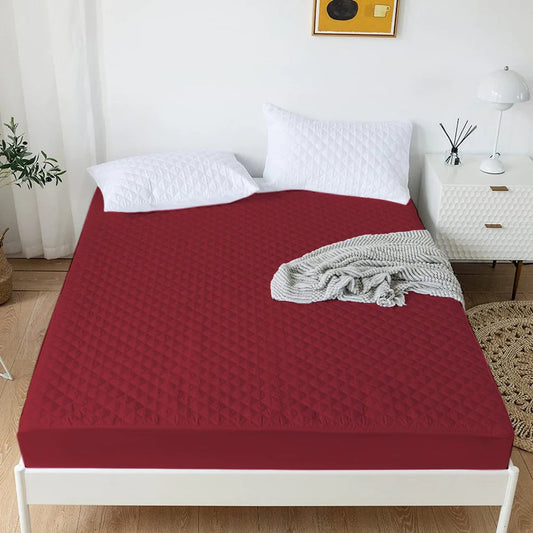 QUELITED MATRESS WATER PROOF ( maroon )