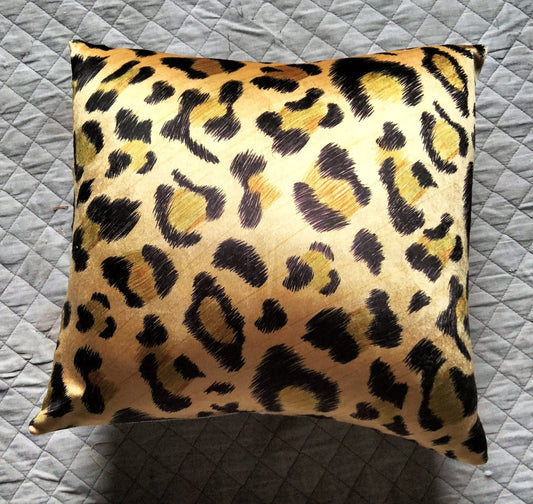 Pack of 2 pack velvet decorative print cushion  ( multi )