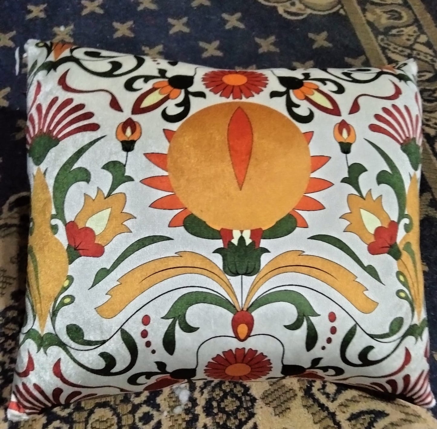 Pack of 2 pack velvet decorative print cushion  ( multi )