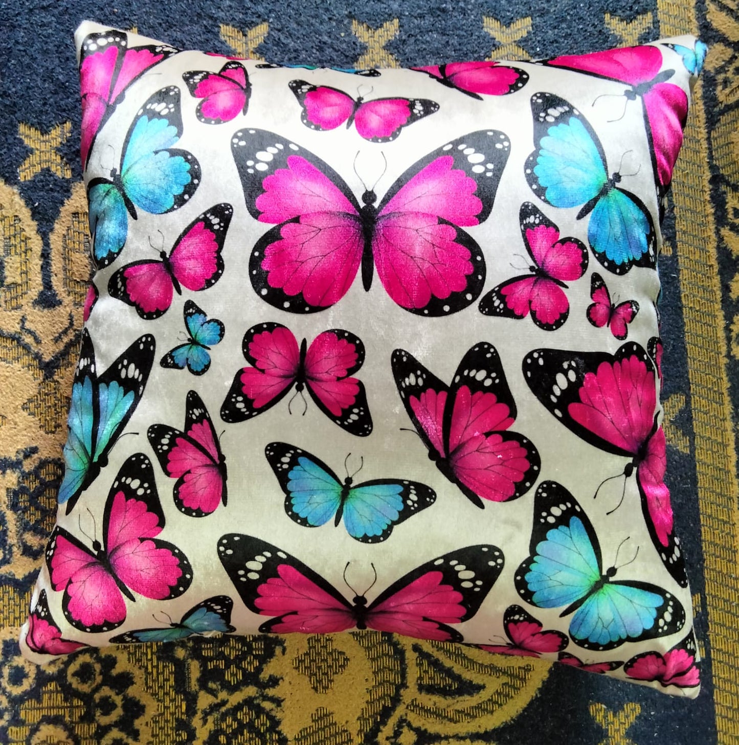 Pack of 2 pack velvet decorative print cushion  ( multi )