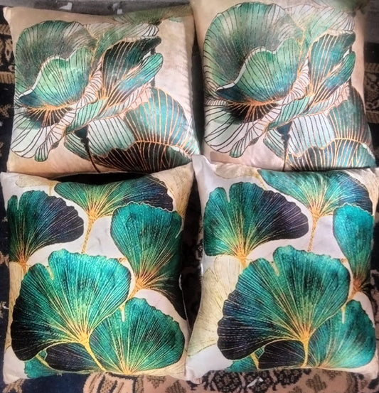 Pack of 4 pack velvet decorative print cushion  ( multi )
