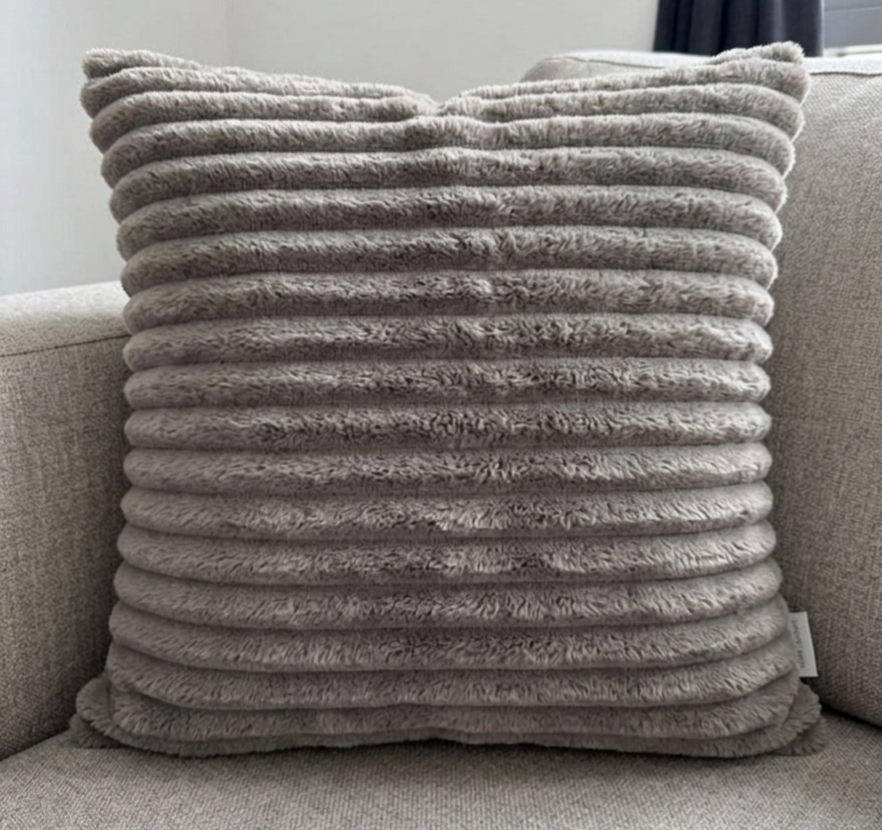 Pack of 2 pack lining frill decorative cushion  ( grey )