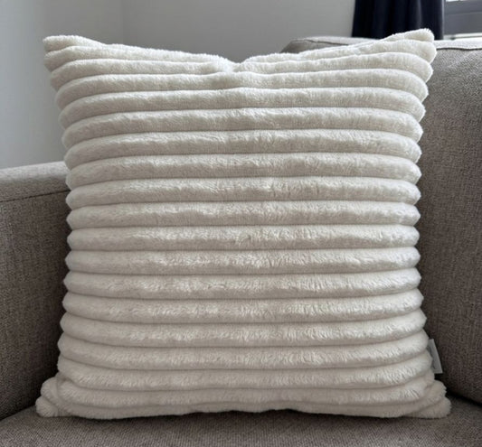 Pack of 2 pack lining frill decorative cushion  ( white )