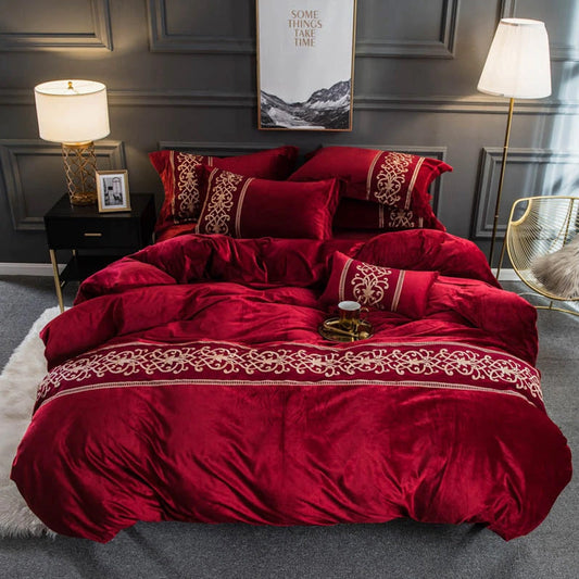 Embroidered velvet Duvet set 8 Pieces( MAROON)