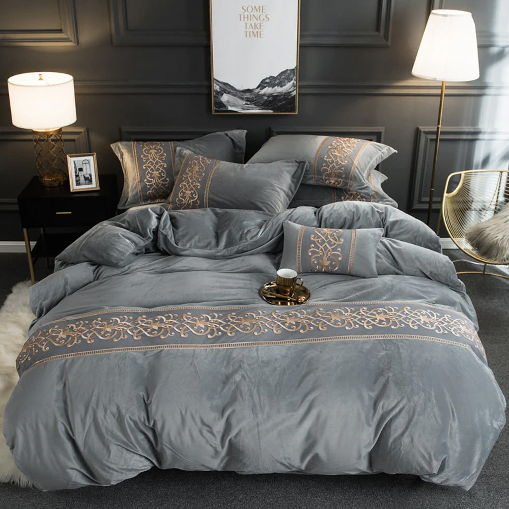 Embroidered velvet Duvet set 8 Pieces( GREY)